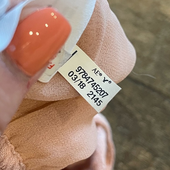 AE pink short shorts - Picture 4 of 6